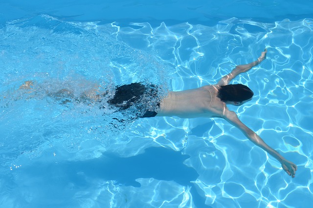 水に慣れることで水泳が上手くなる～健